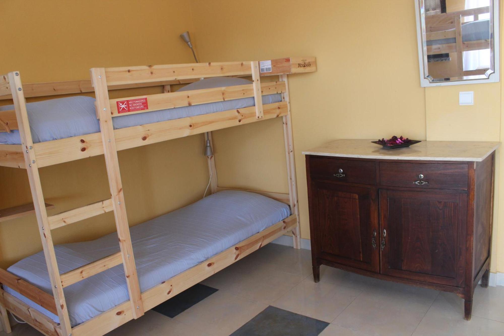 Ericeira Chill Hill Hostel & Private Rooms - Peach Garden Pokój zdjęcie